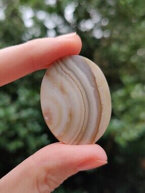 Flawless Polished Oval Banded Agate Cabochon - Cream & Beige 50 Carat